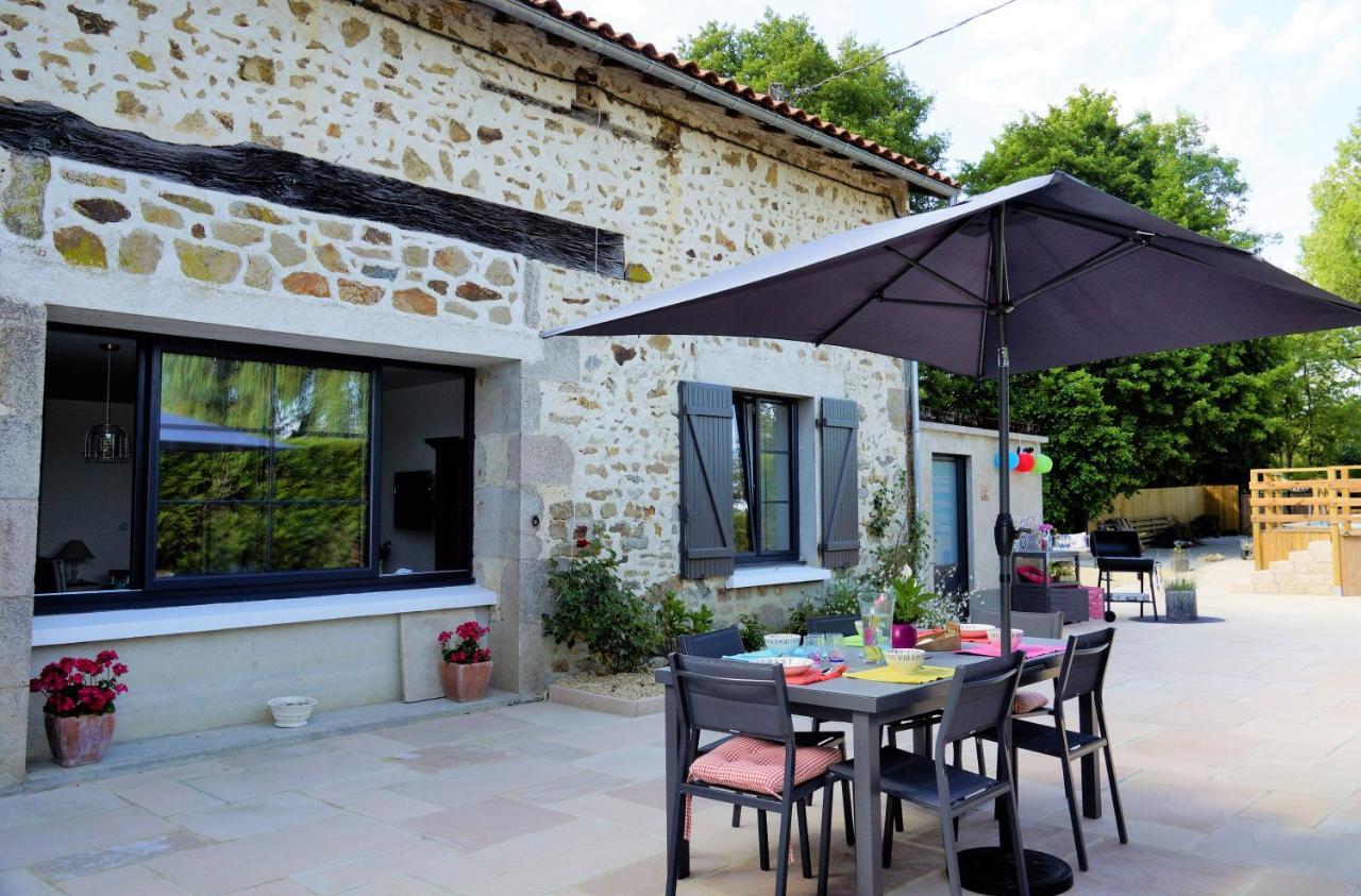 Gite Du Moulin Toucan Berneuil  Ngoại thất bức ảnh